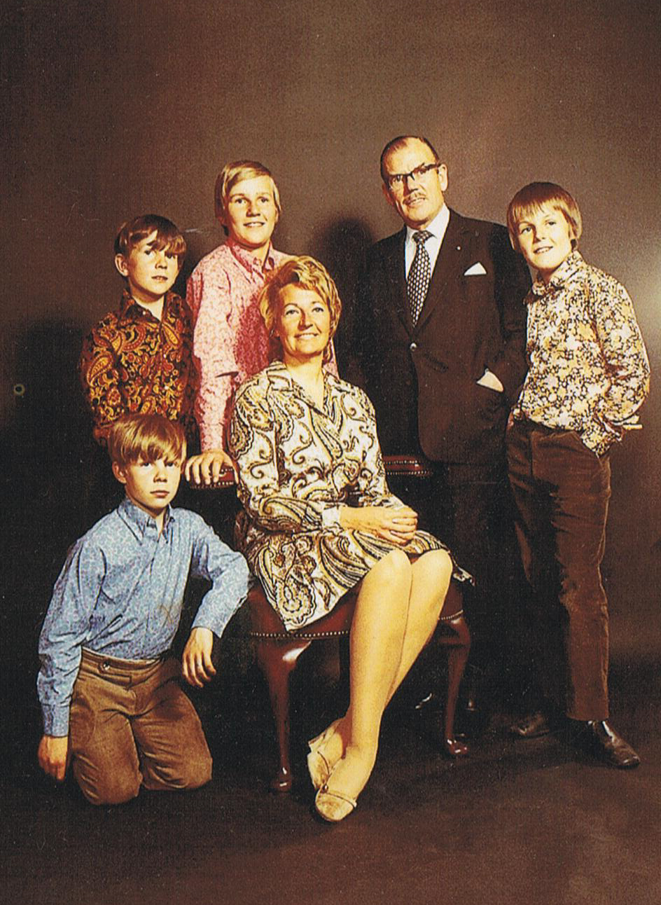 Jerry & Family - Carnaby Street Outfits - 1969 London